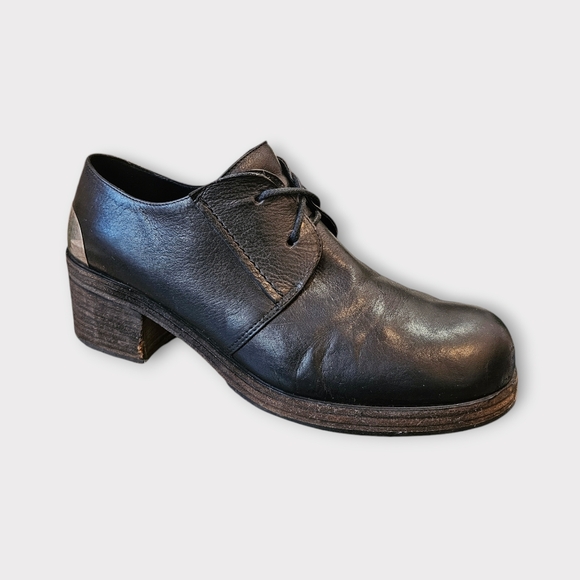Vic Matie Steel Plated Heel Black Leather Block Heel Oxfords - Picture 1 of 11